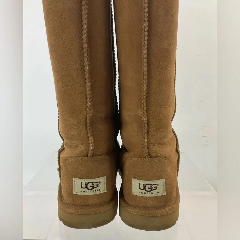 UGG Australia Chestnut Brown Suede Classic Tall Boots Kids‎ 4